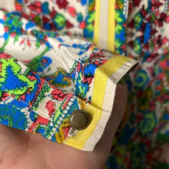 Twelfth Street by Cynthia Vincent 100% Silk Multicolor Blouse - Picture 3 of 7